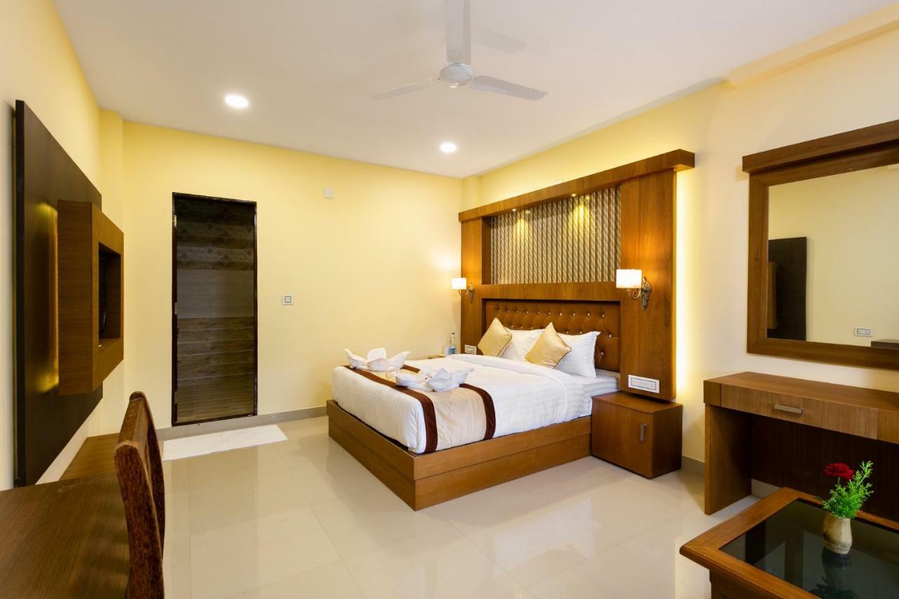 Grand Valley Resort Мунар Екстериор снимка